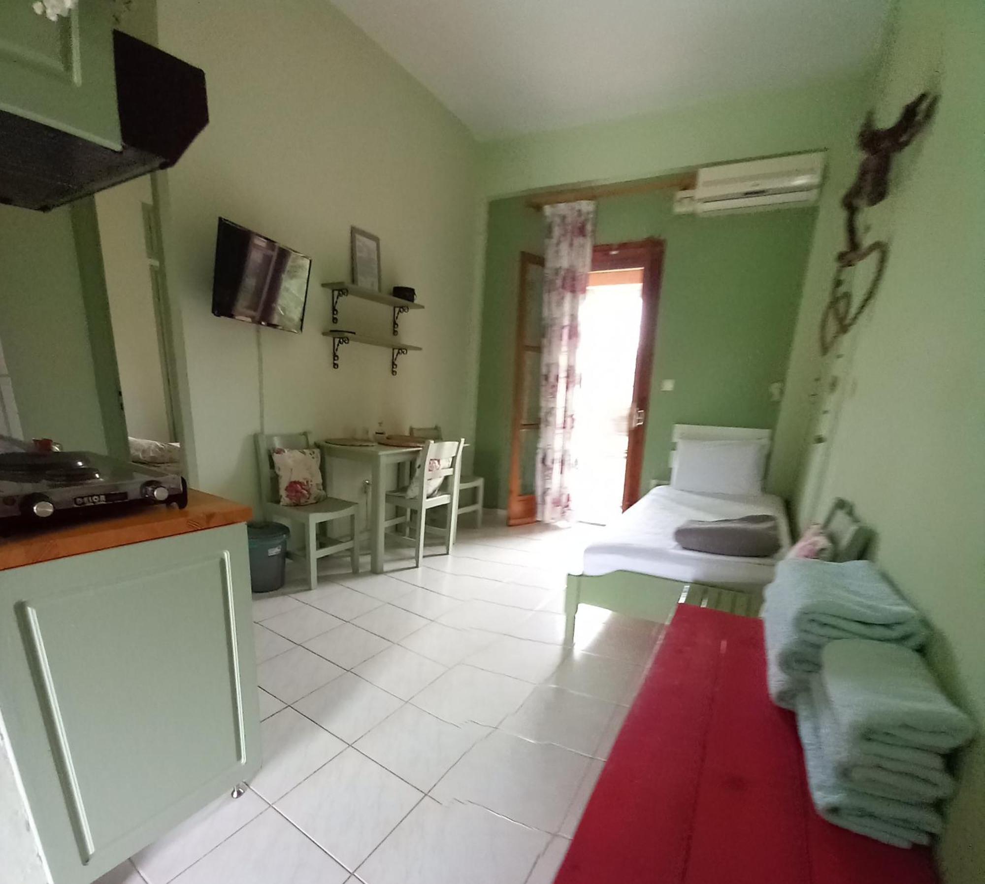 Ifigenia'S Rooms カルダミリ 部屋 写真